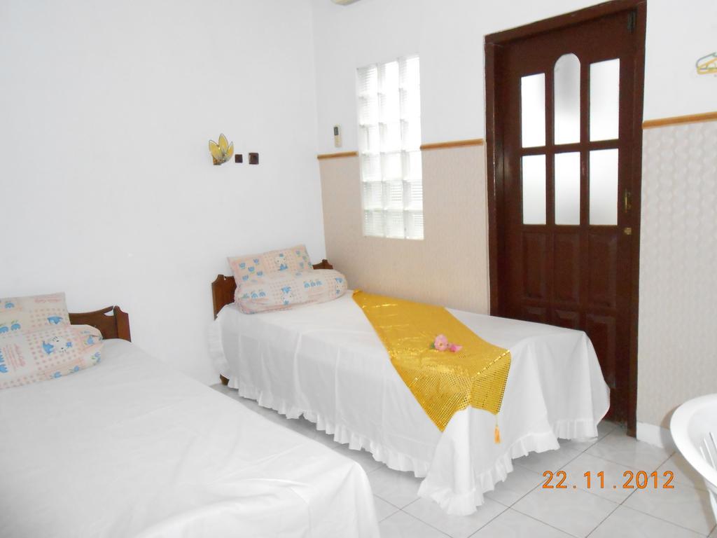 Fortuna Guest House Yogyakarta Exterior foto