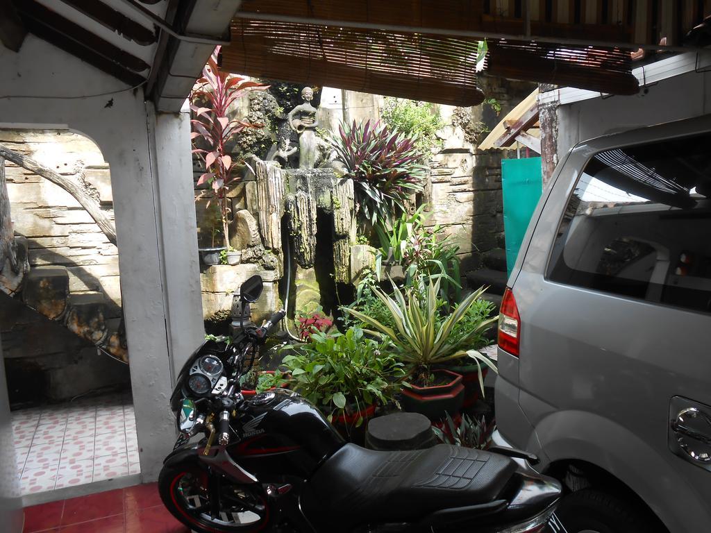 Fortuna Guest House Yogyakarta Exterior foto