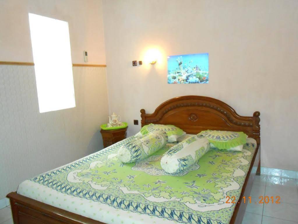 Fortuna Guest House Yogyakarta Exterior foto