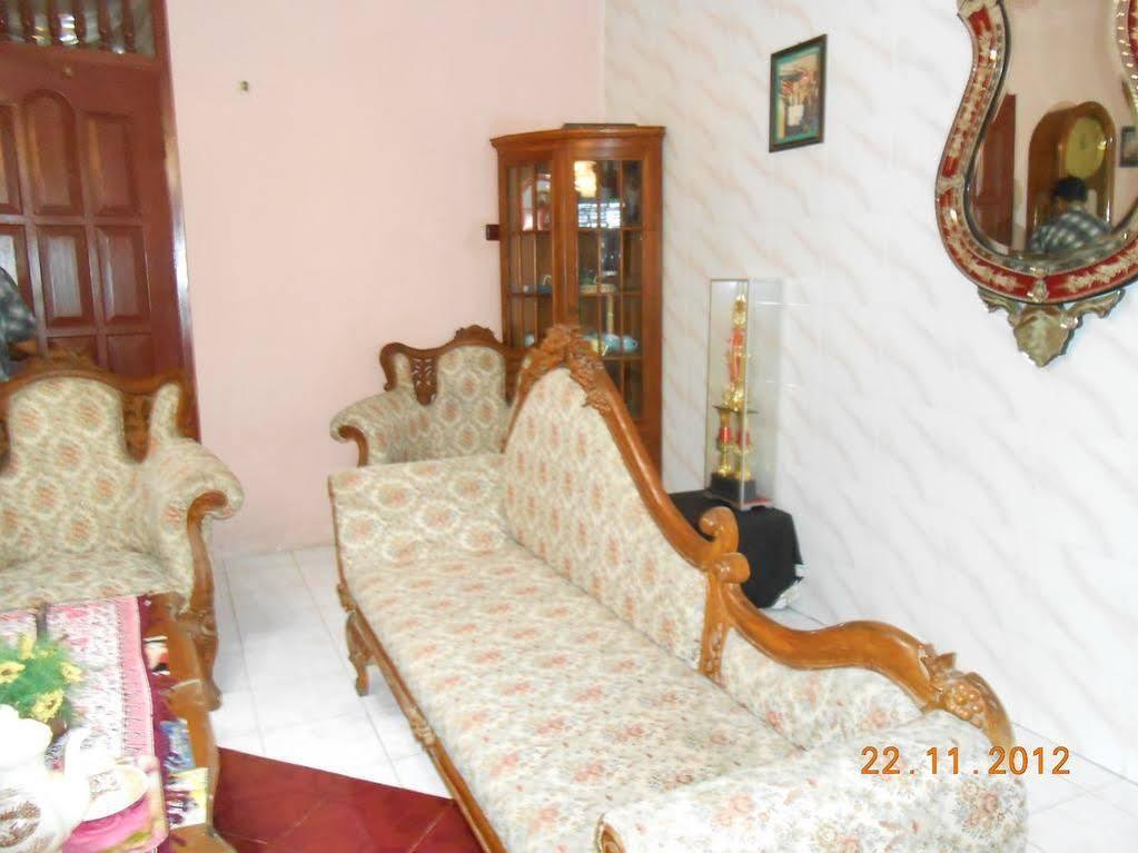 Fortuna Guest House Yogyakarta Exterior foto
